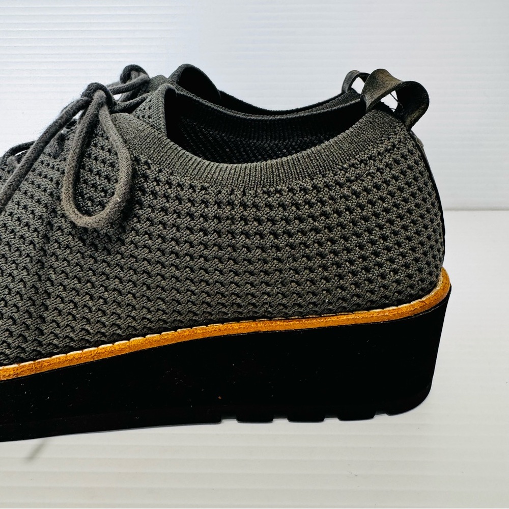 Eileen Fisher Eddy Gray Recycled Stretch Knit Platform
Oxford Size 9 - Picture 4 of 14